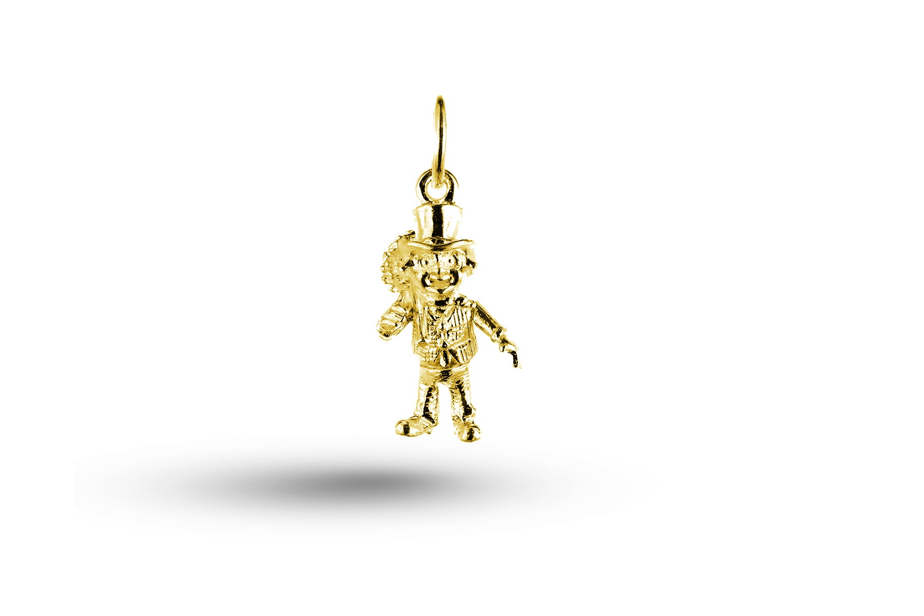 Luxury yellow gold Boy Sweep charm.