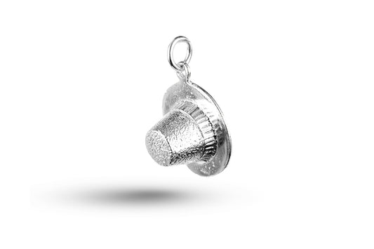 White gold Welsh Hat charm.