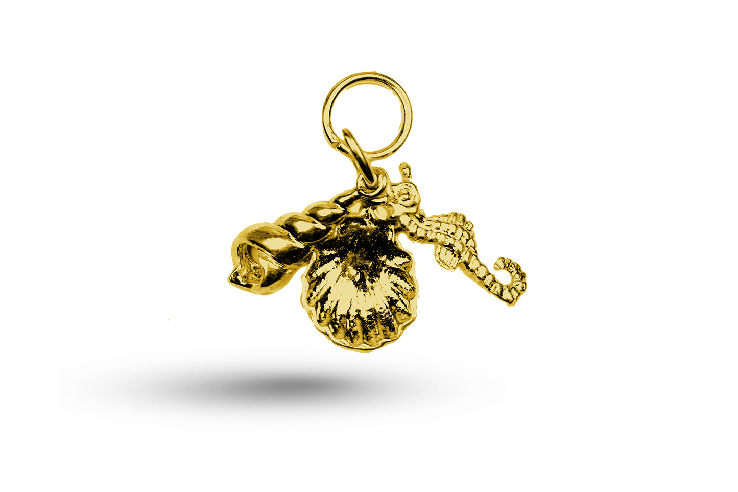 Yellow gold Seaside Set charm.