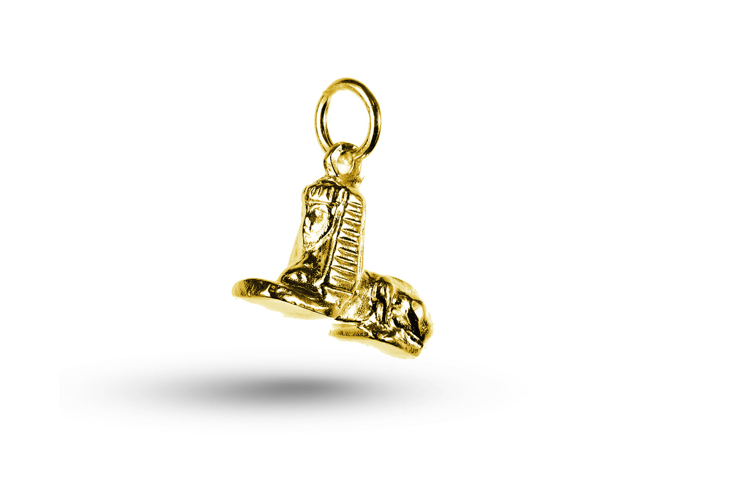 Yellow gold Sphinx charm.