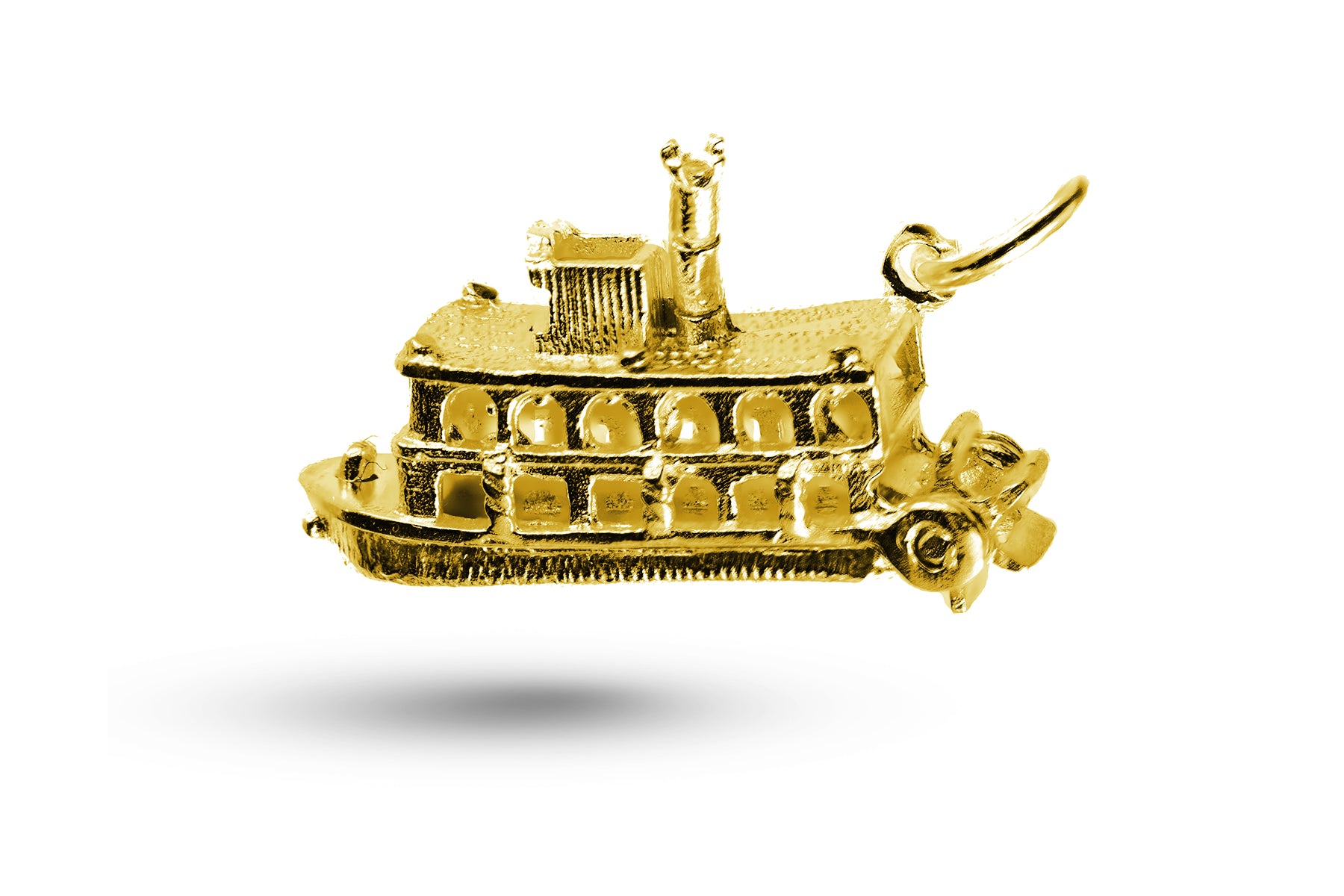 Yellow gold Steamboat charm.