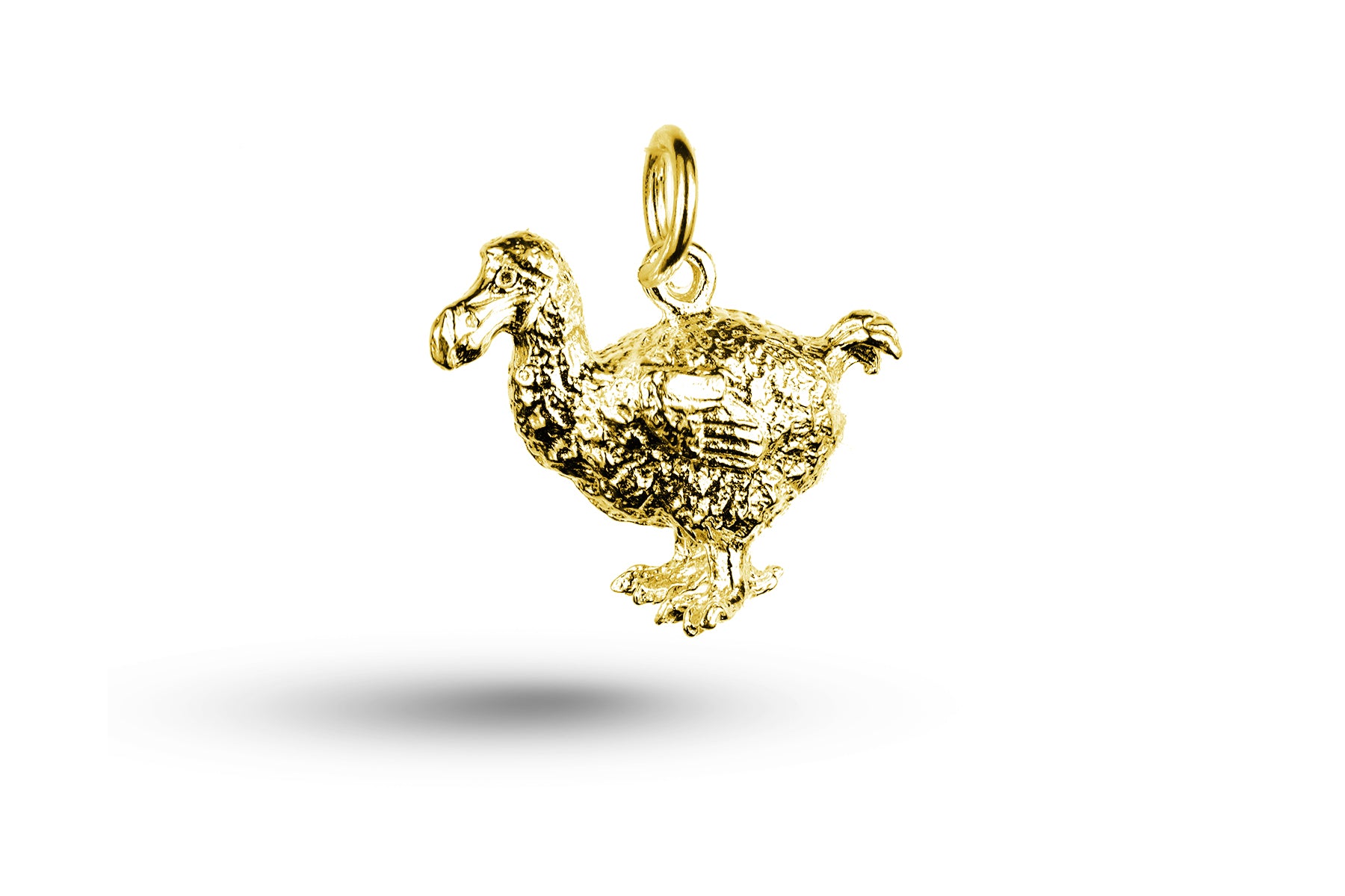 Yellow gold Dodo charm. 