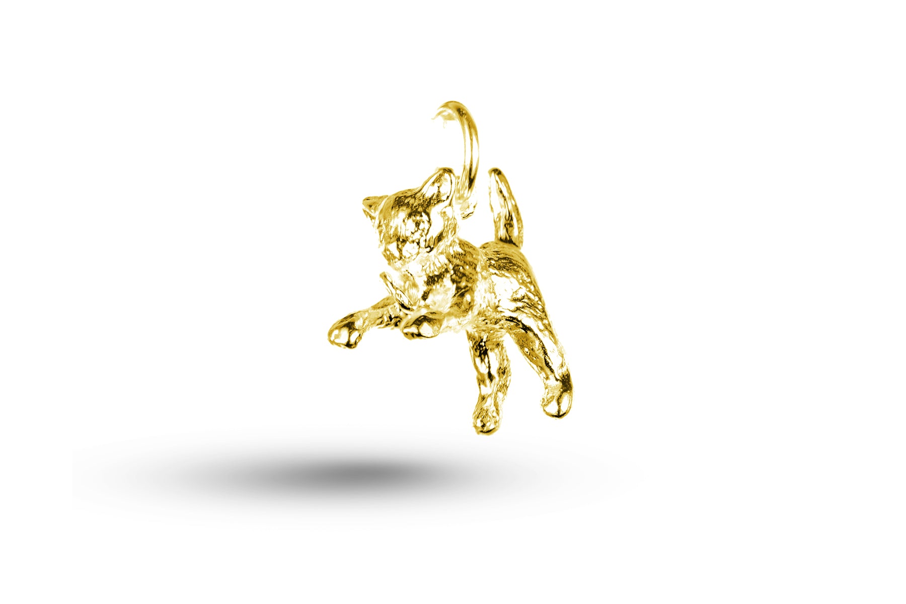 Luxury yellow gold Cat and Mouse charm.