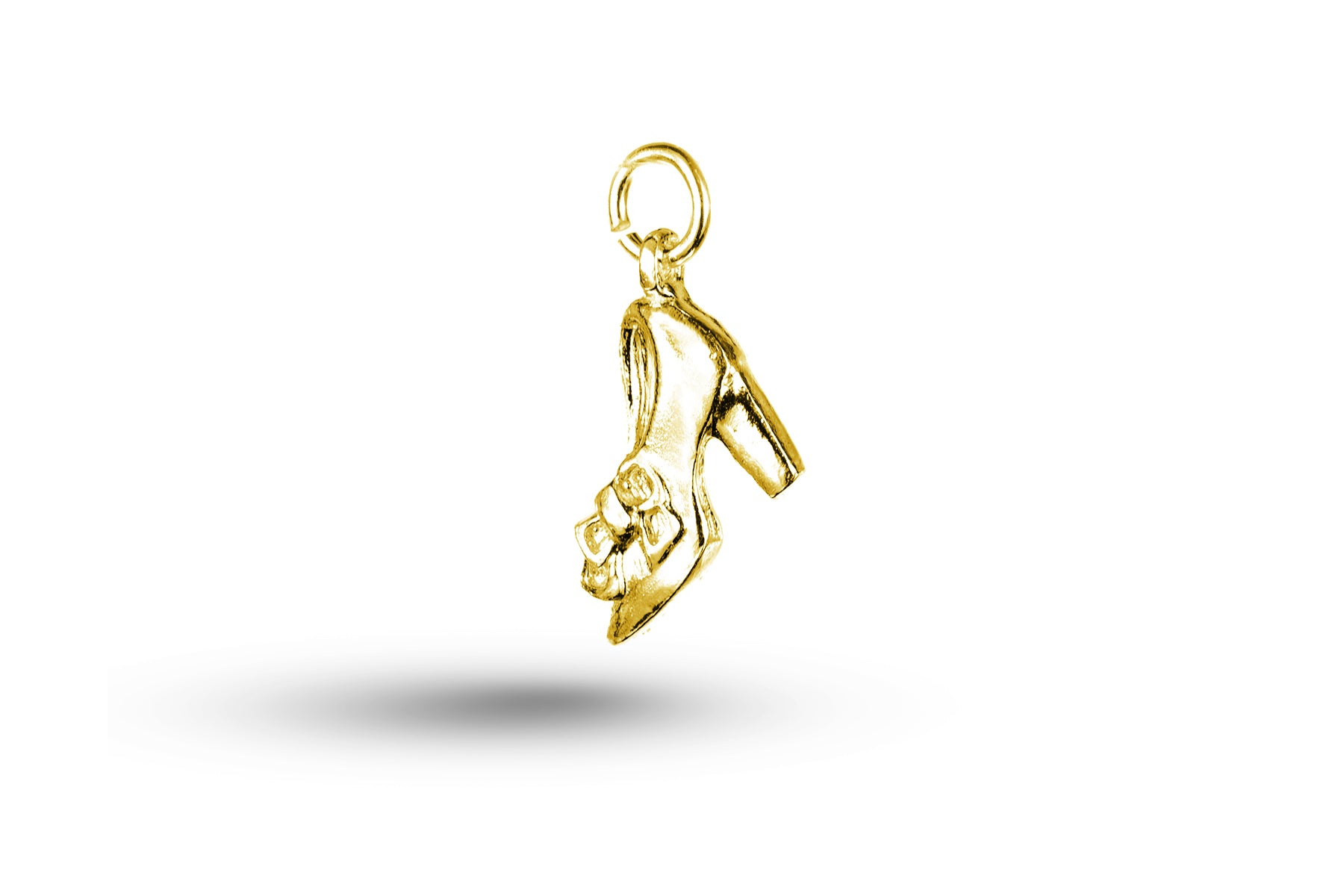 Yellow gold Ladies Heeled Shoe with Bow charm.